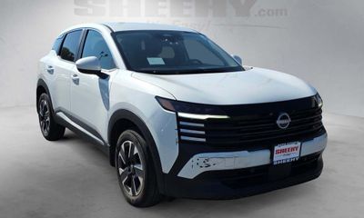 2025 Nissan Kicks MPV SV