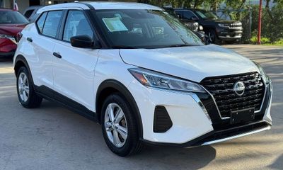 2024 Nissan Kicks S