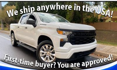 2024 Chevrolet Silverado Custom