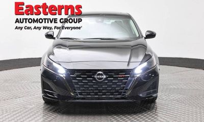 2023 Nissan Altima SR