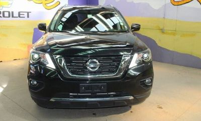2020 Nissan Pathfinder SV
