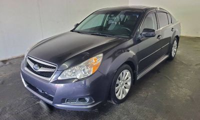 2011 Subaru Legacy Limited M R