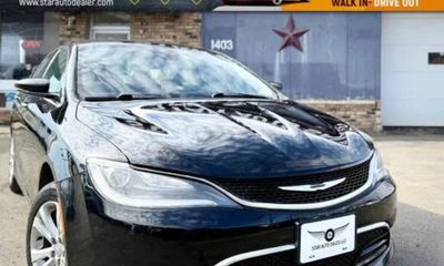 2015 Chrysler 200 200C