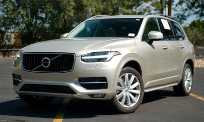 2016 Volvo XC90 SV42 Momentum