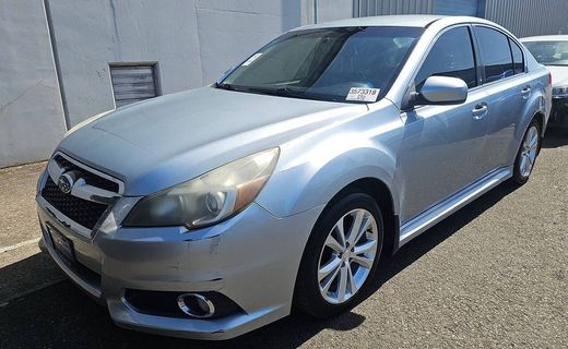 2013 Subaru Legacy Limited 6CD