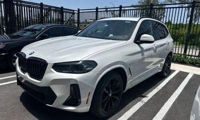 2023 BMW X3 sDrive30i