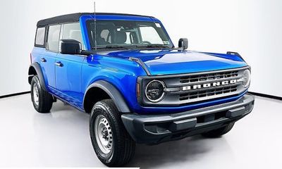 2025 Ford Bronco Base