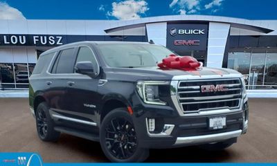 2024 GMC Yukon SLT
