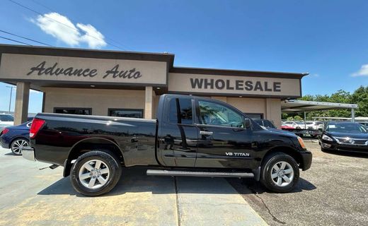 2012 Nissan Titan SV