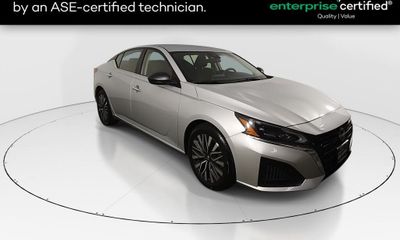 2024 Nissan Altima SV