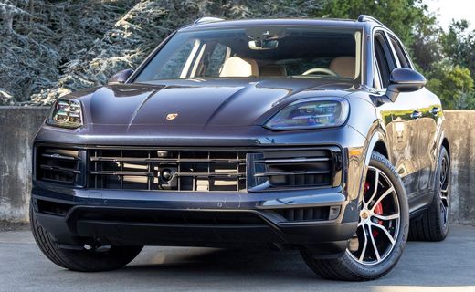 2025 Porsche Cayenne S