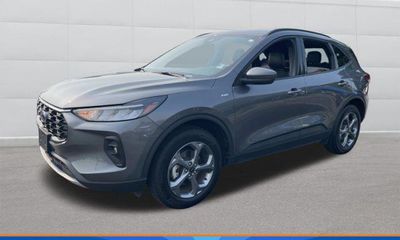 2025 Ford Escape ST Line Select