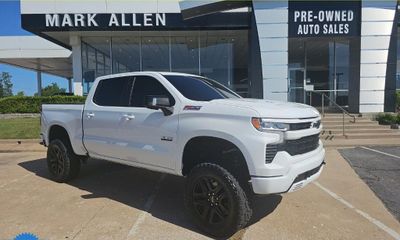 2024 Chevrolet Silverado RST
