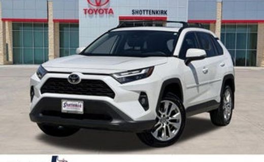 2024 Toyota RAV4 XLE Premium