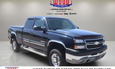 2005 Chevrolet Silverado LS H D