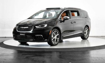 2024 Chrysler Pacifica Pinnacle