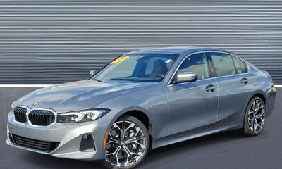 2025 BMW 330i