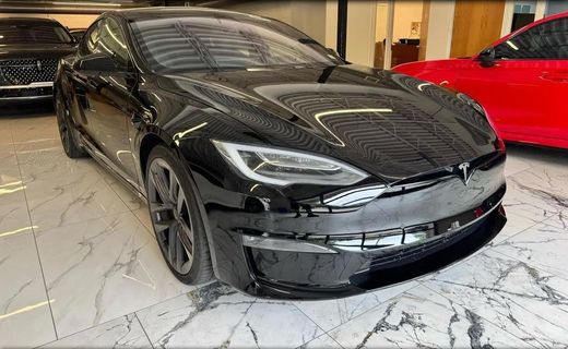 2021 Tesla Model S Plaid