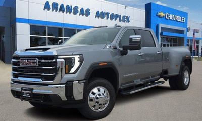 2026 GMC Sierra HD SLT