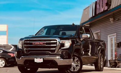 2022 GMC Sierra Limited SLE