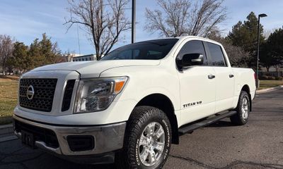 2019 Nissan Titan S