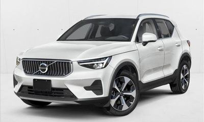 2026 Volvo XC40 Ultra Dark