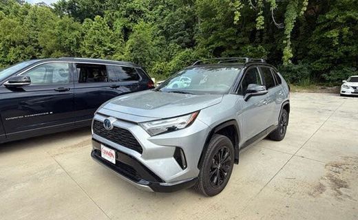 2024 Toyota RAV4 XSE