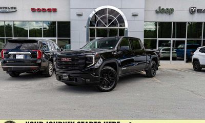 2025 GMC Sierra Elevation