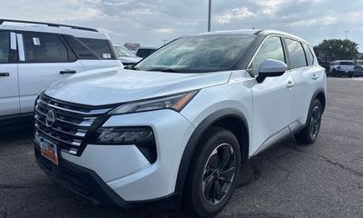 2024 Nissan Rogue SV