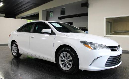 2016 Toyota Camry LE