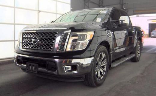 2017 Nissan Titan SV