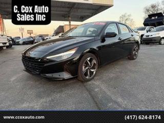 2022 Hyundai Elantra SE