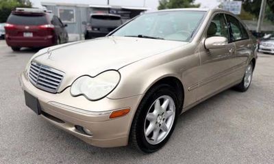 2002 Mercedes-Benz C-Class C240