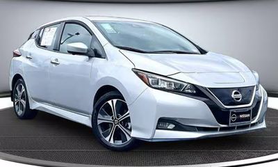 2022 Nissan Leaf SV