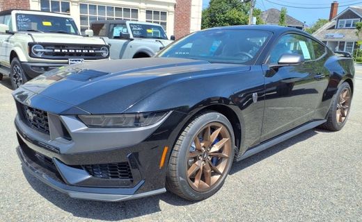 2025 Ford Mustang Dark Horse