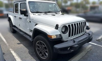 2021 Jeep Gladiator Sport