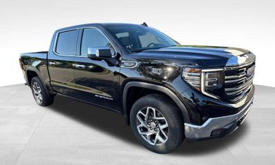 2023 GMC Sierra SLT
