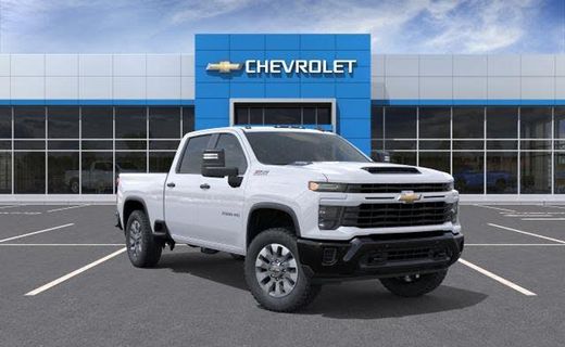 2026 Chevrolet Silverado HD Custom