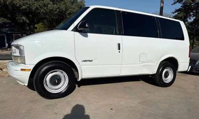2000 Chevrolet Astro VAN Base