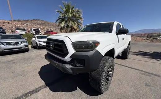 2022 Toyota Tacoma SR5