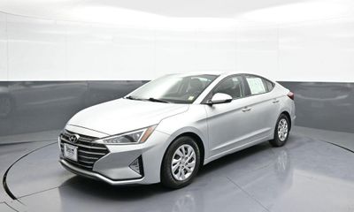 2019 Hyundai Elantra SE