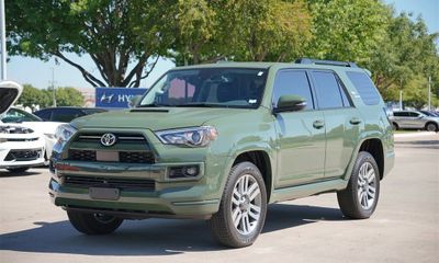 2022 Toyota 4RUNNER TRD Sport