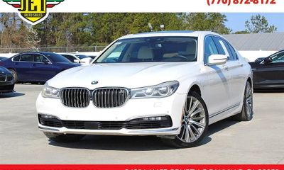 2017 BMW 750I B7
