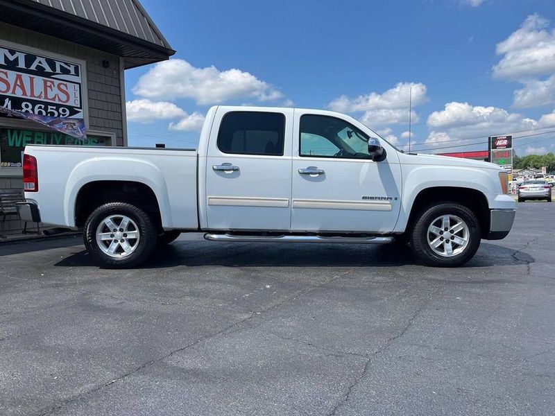 2009 Gmc Sierra — a typically priced live listing