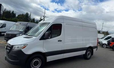 2021 Mercedes-Benz Sprinter 907 VS30