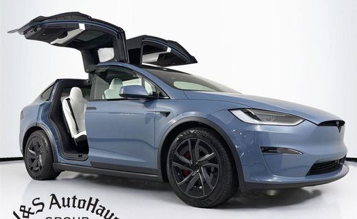2026 Tesla Model X Plaid