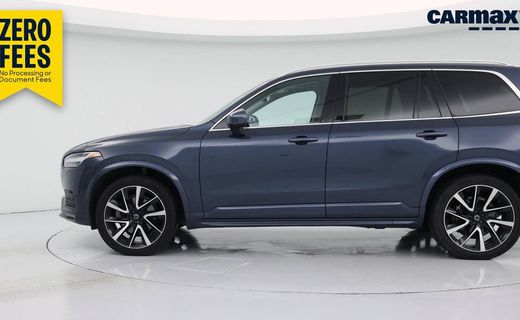 2022 Volvo XC90 Momentum
