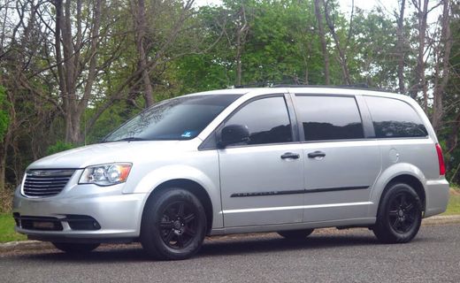 2011 Chrysler Town AND Country Touring