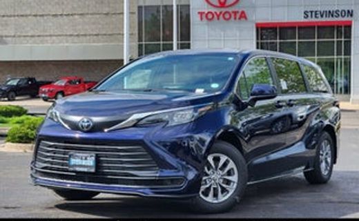 2026 Toyota Sienna XLE
