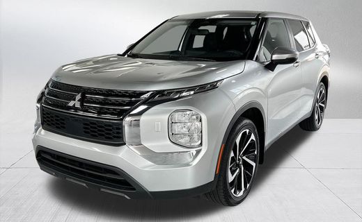 2022 Mitsubishi Outlander ES